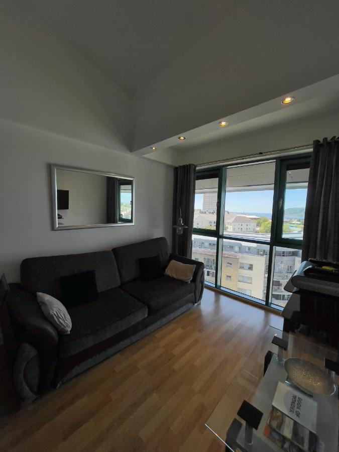 Ocean Crescent Plymouth City Centre Penthouse Level Apartment Bagian luar foto
